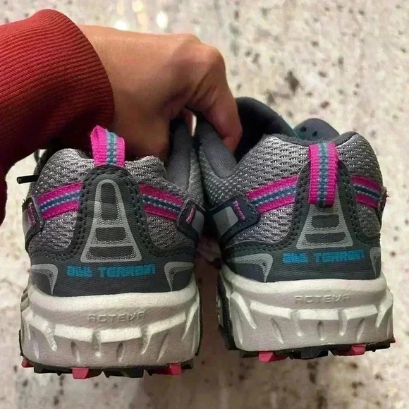 New Balance 412 V3 All Terrain Womens Size 10 Gray Running/Walking Trail Shoes - Picture 4 of 6